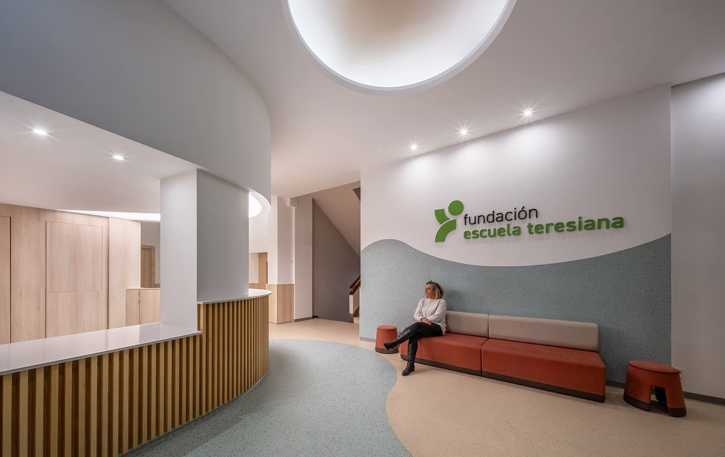 Rediseño del Hall del Colegio Santa Teresa de Jesús, Valladolid